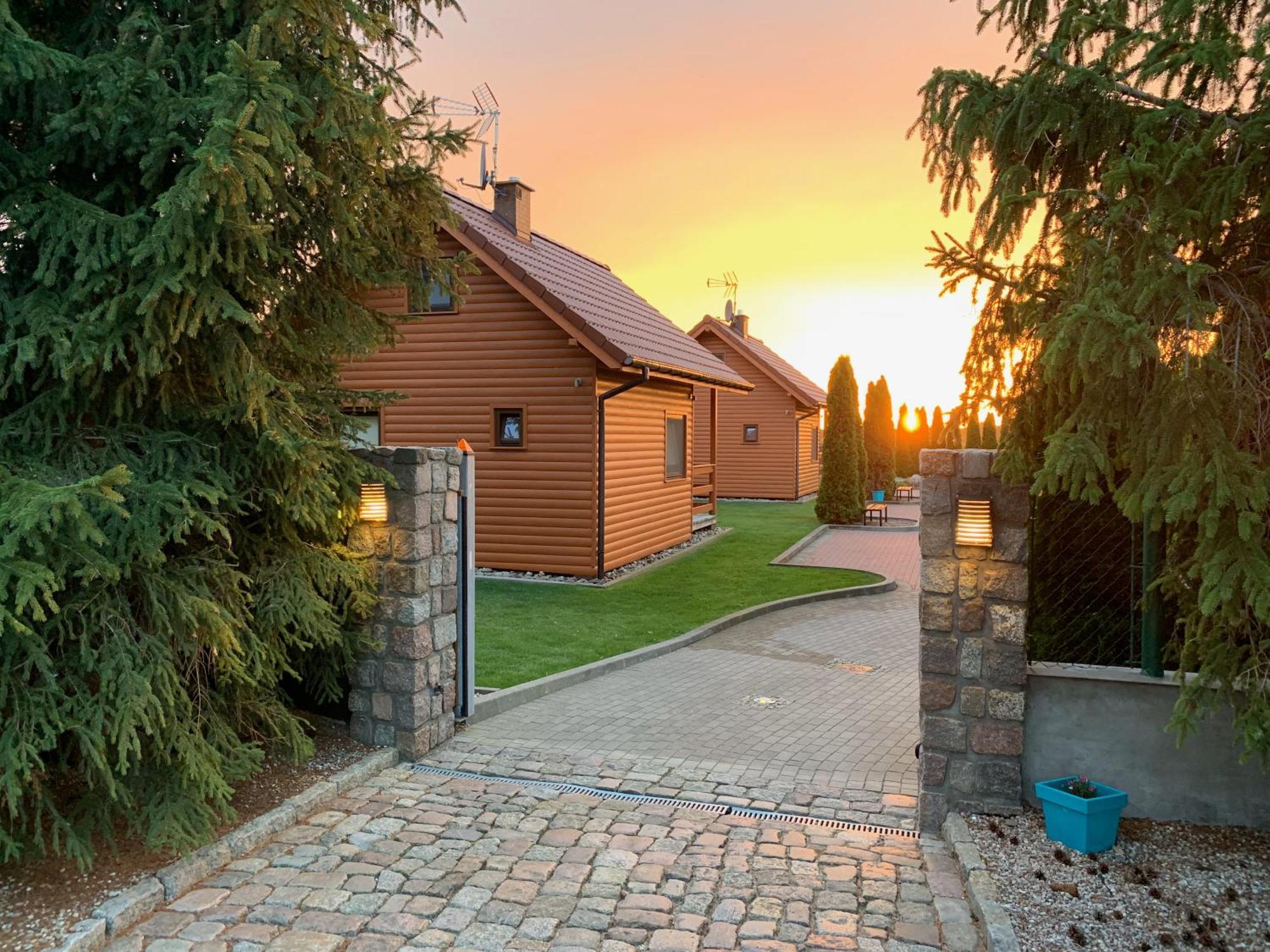 Domki Wczasowe Papaya Kolobrzeg Exterior photo